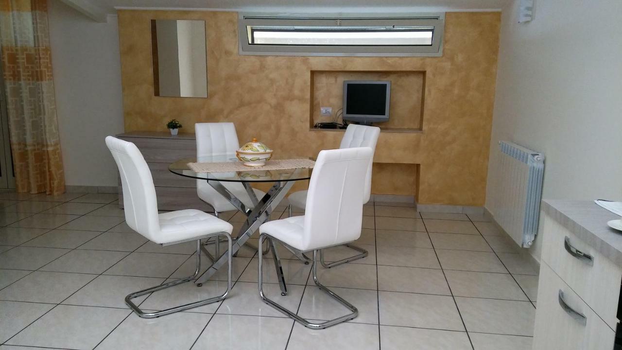 B&B Le Tre Gemme Junior Лентини Екстериор снимка