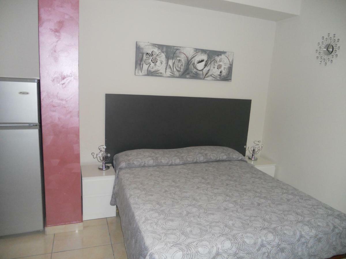 B&B Le Tre Gemme Junior Лентини Екстериор снимка